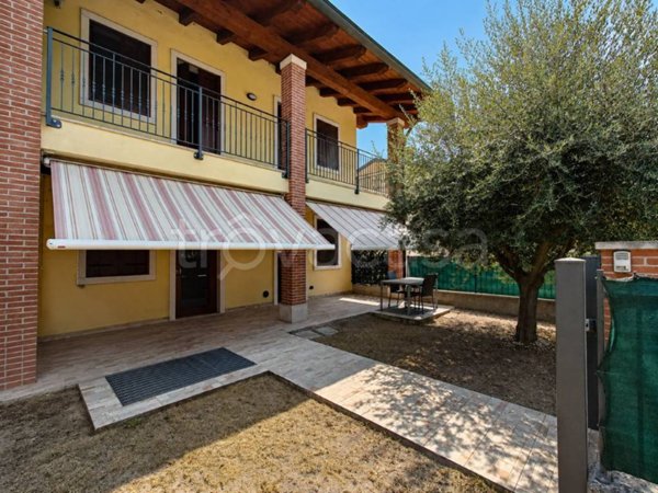 casa indipendente in vendita a San Martino Buon Albergo