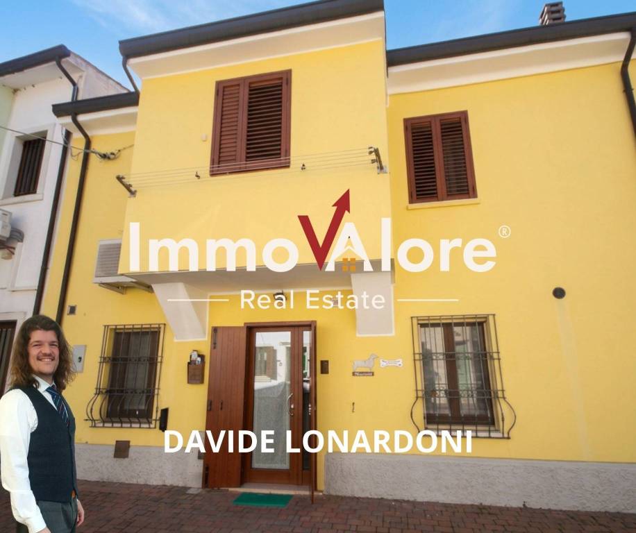 casa indipendente in vendita a San Martino Buon Albergo