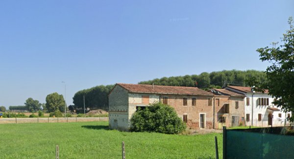 terreno edificabile in vendita a San Pietro di Morubio