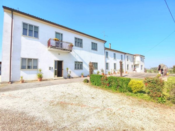casa indipendente in vendita a San Pietro di Morubio in zona Bonavicina