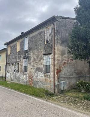 casa indipendente in vendita a San Pietro di Morubio in zona Bonavicina