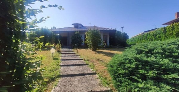 casa indipendente in vendita a San Pietro di Morubio in zona Bonavicina