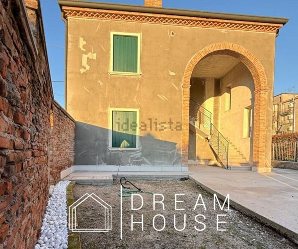 casa indipendente in vendita a San Pietro di Morubio