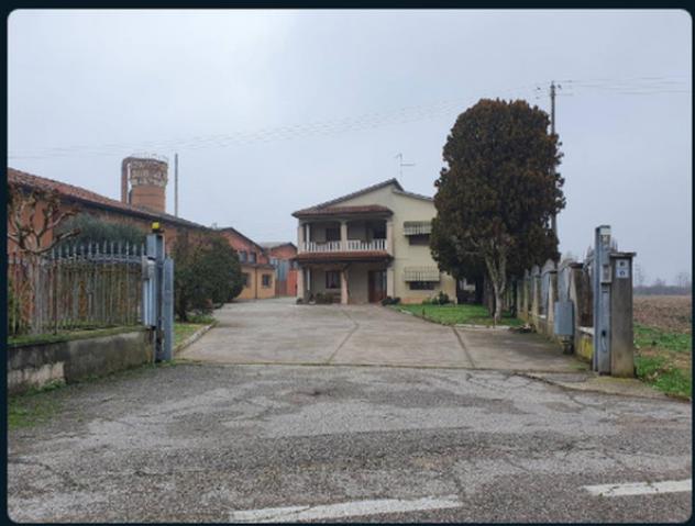 locale commerciale in vendita a San Pietro di Morubio in zona Bonavicina