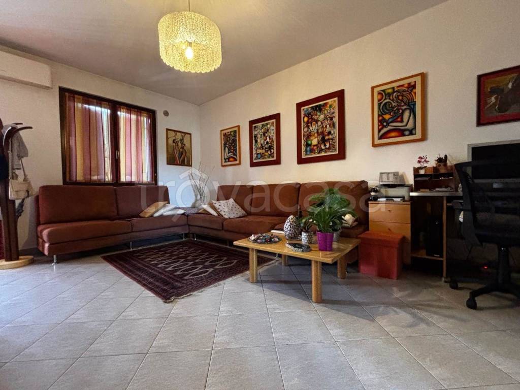 casa indipendente in vendita a San Pietro di Morubio in zona Bonavicina