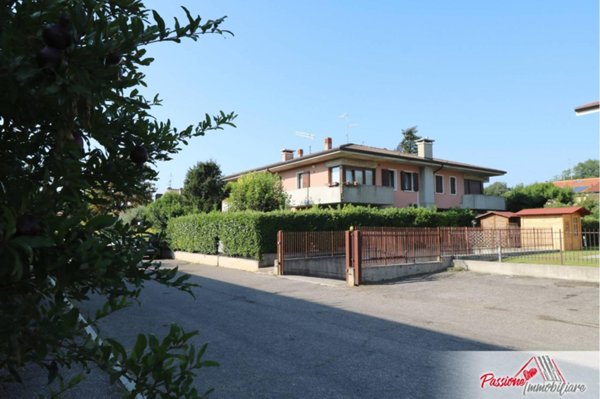 casa indipendente in vendita a San Pietro in Cariano in zona San Floriano