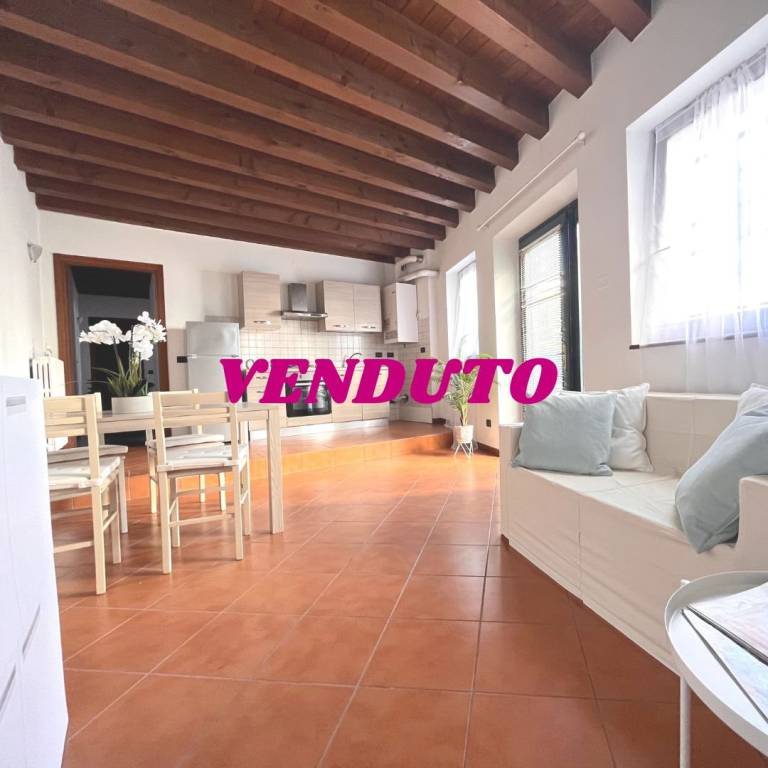 appartamento in vendita a San Pietro in Cariano in zona Corrubbio