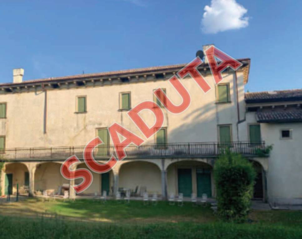 casa indipendente in vendita a San Pietro in Cariano in zona Pedemonte