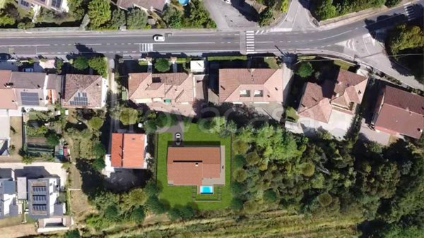 casa indipendente in vendita a San Pietro in Cariano in zona Corrubbio