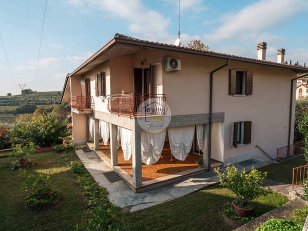 casa indipendente in vendita a San Pietro in Cariano