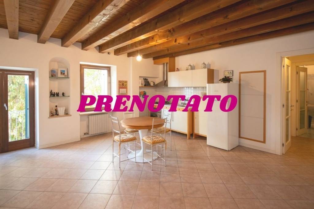 appartamento in vendita a San Pietro in Cariano in zona Corrubbio