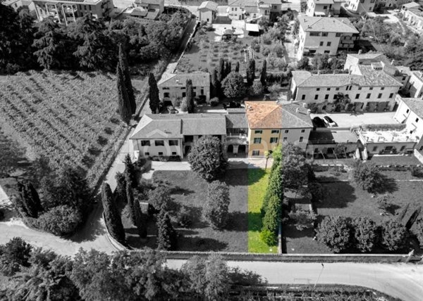 appartamento in vendita a San Pietro in Cariano in zona Corrubbio
