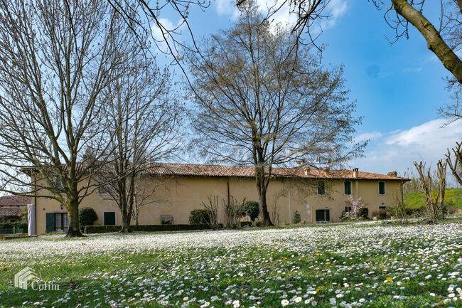 casa indipendente in vendita a San Pietro in Cariano in zona Pedemonte