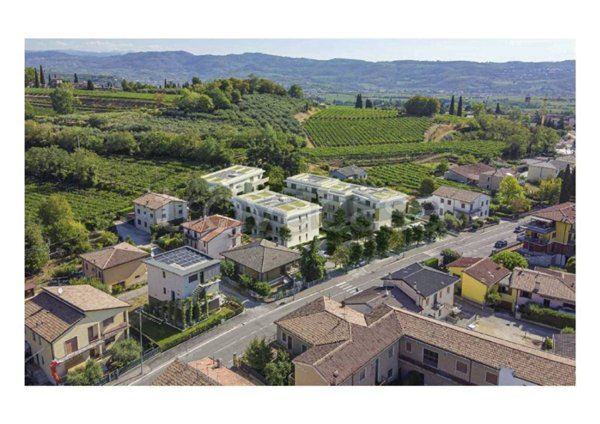 appartamento in vendita a San Pietro in Cariano in zona Corrubbio