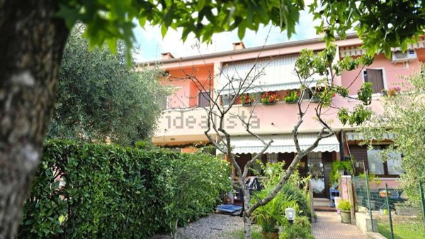 casa indipendente in vendita a San Pietro in Cariano in zona Bure