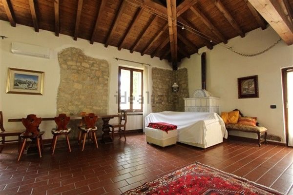 casale in vendita a San Pietro in Cariano in zona Castelrotto