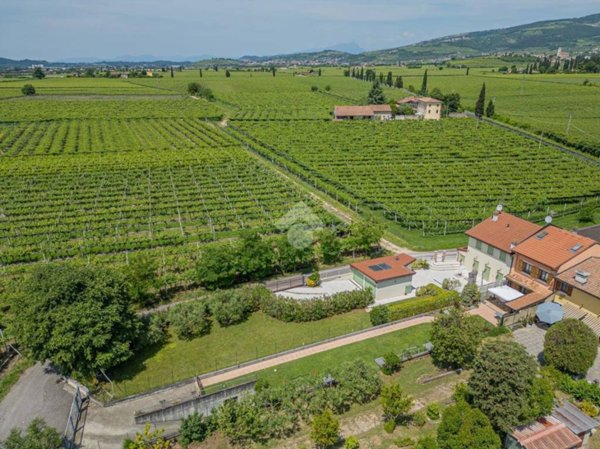 casa indipendente in vendita a San Pietro in Cariano