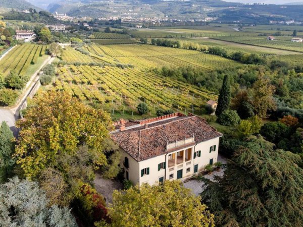 casa indipendente in vendita a San Pietro in Cariano