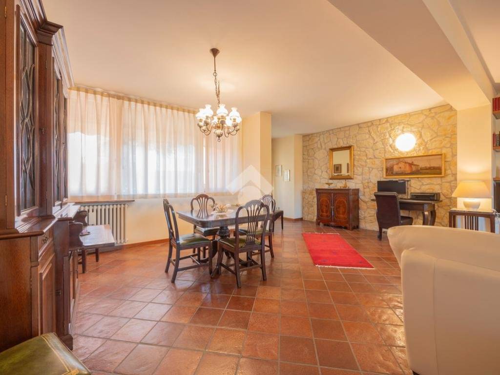 appartamento in vendita a San Pietro in Cariano in zona San Floriano