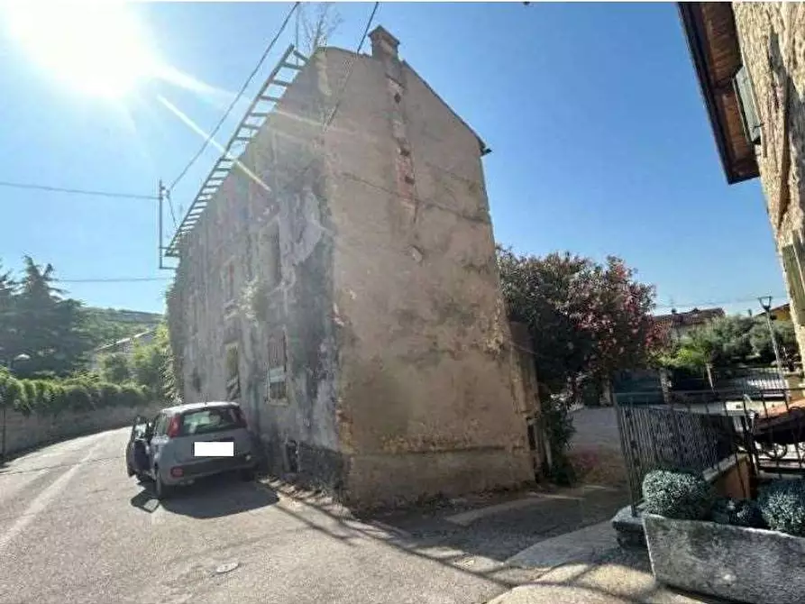 casa indipendente in vendita a San Pietro in Cariano in zona San Floriano