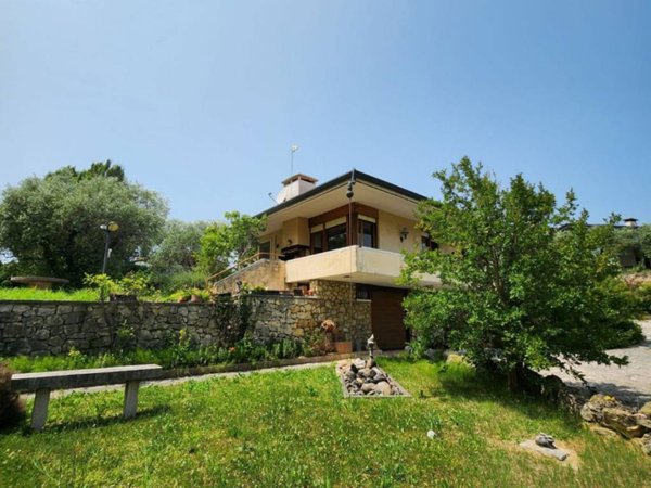 casa indipendente in vendita a San Pietro in Cariano