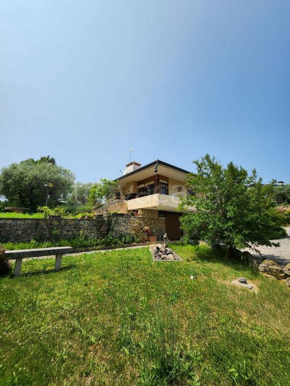 casa indipendente in vendita a San Pietro in Cariano