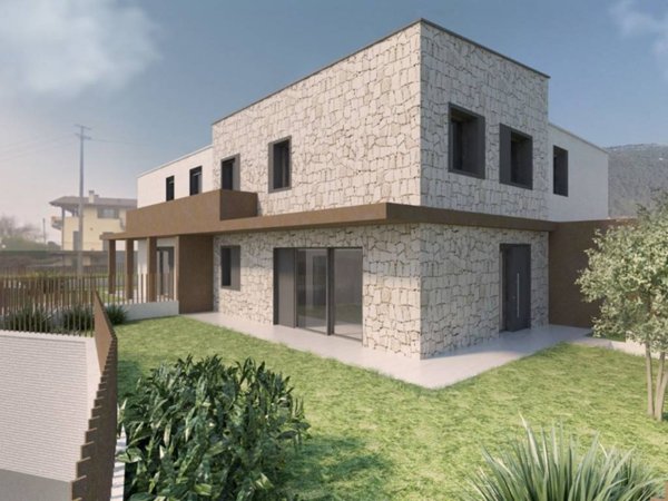 casa indipendente in vendita a San Pietro in Cariano in zona San Floriano