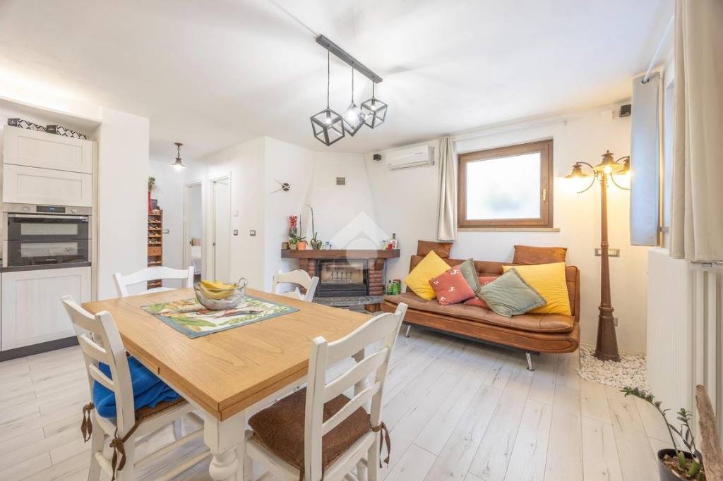 appartamento in vendita a San Pietro in Cariano in zona Bure