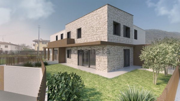 casa indipendente in vendita a San Pietro in Cariano in zona San Floriano