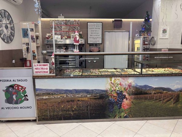 negozio in vendita a San Pietro in Cariano in zona Pedemonte