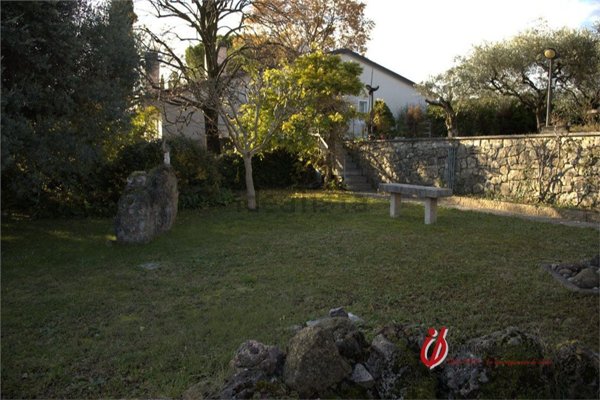 casa indipendente in vendita a San Pietro in Cariano in zona San Floriano