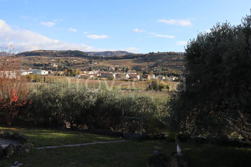 casa indipendente in vendita a San Pietro in Cariano