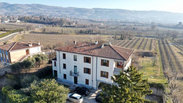 casa indipendente in vendita a San Pietro in Cariano