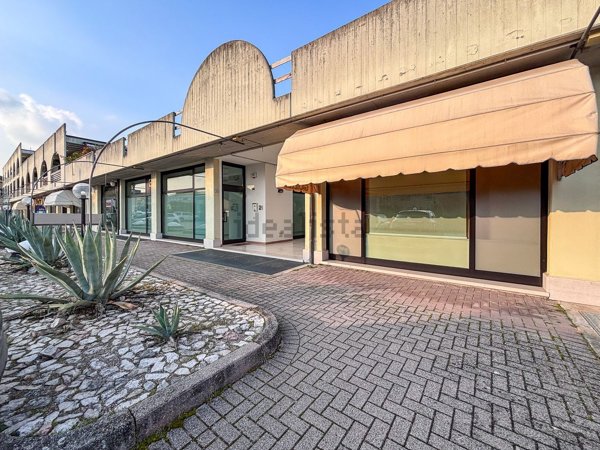 ufficio in vendita a San Pietro in Cariano