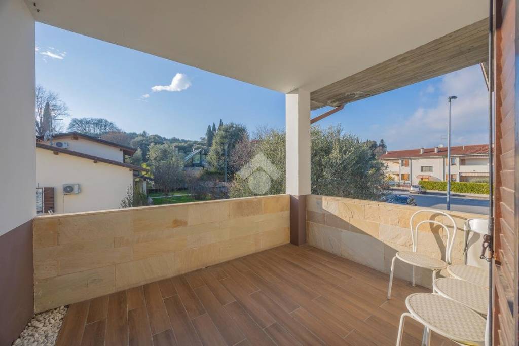 casa indipendente in vendita a San Pietro in Cariano in zona Corrubbio