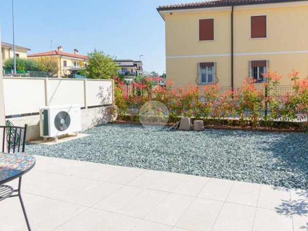 appartamento in vendita a San Pietro in Cariano in zona Corrubbio