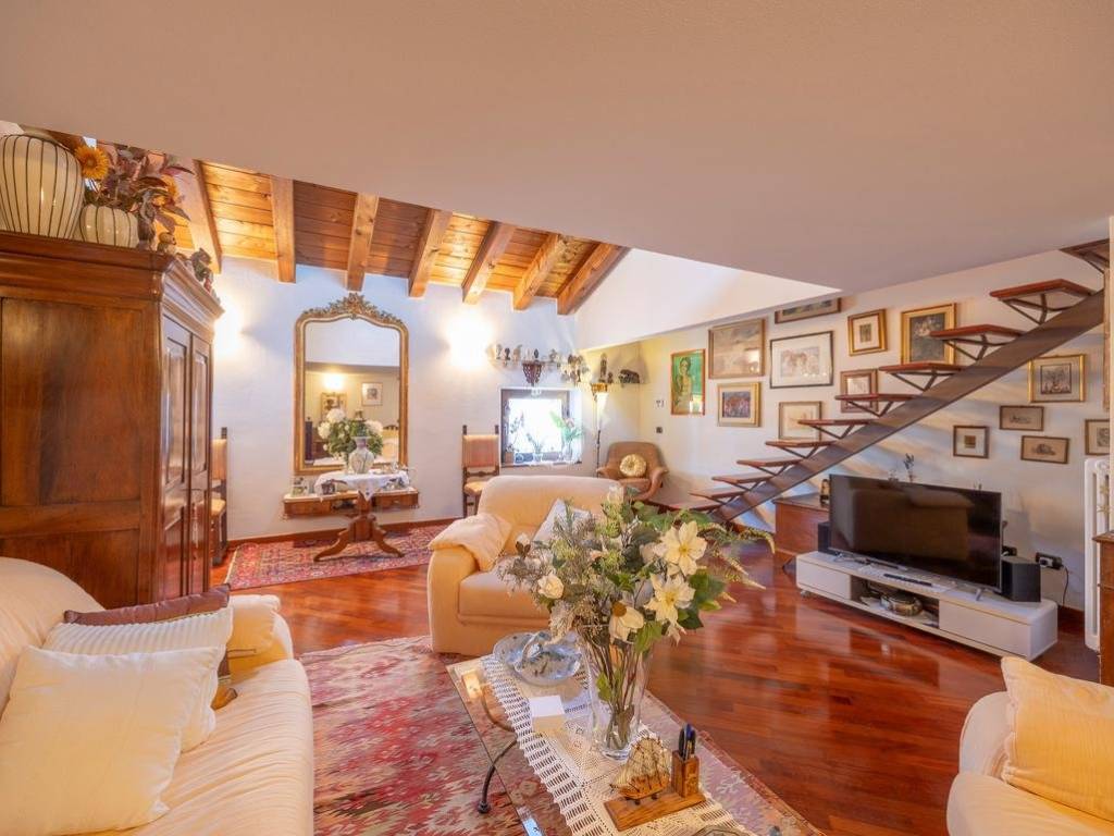 appartamento in vendita a San Pietro in Cariano in zona Corrubbio