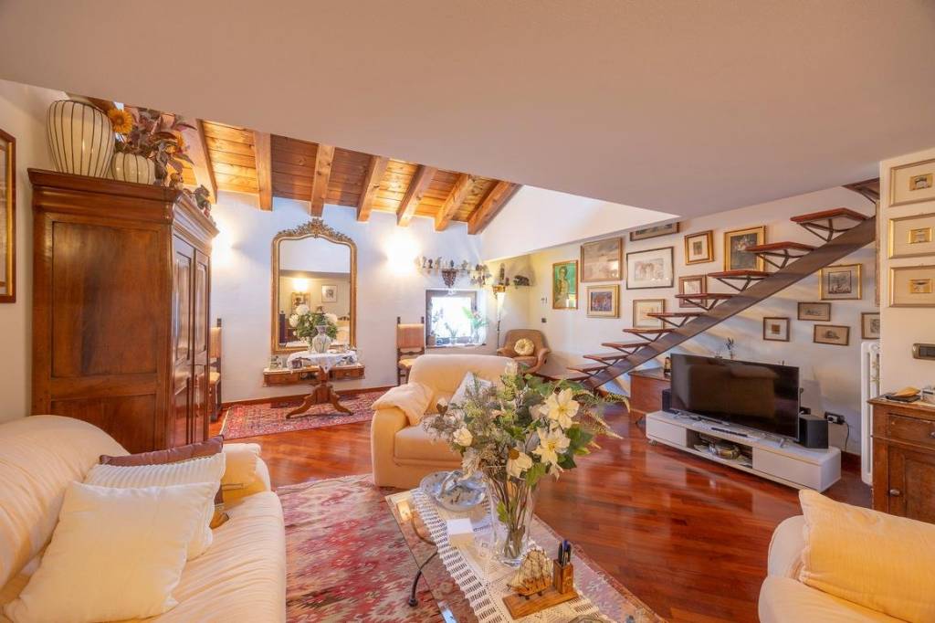 appartamento in vendita a San Pietro in Cariano in zona Corrubbio