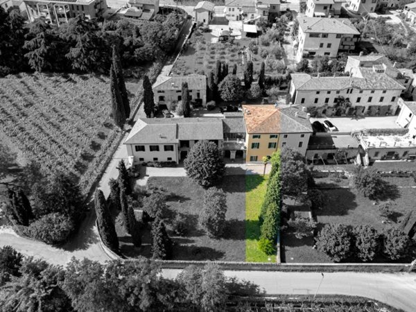 casa indipendente in vendita a San Pietro in Cariano