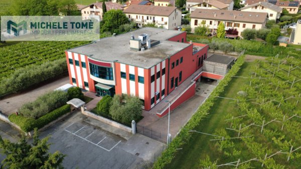 locale di sgombero in vendita a San Pietro in Cariano