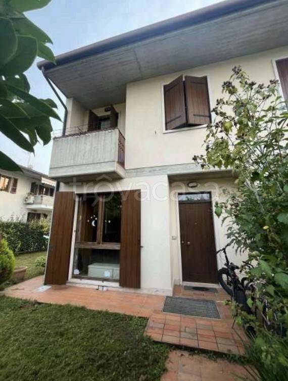 casa indipendente in vendita a San Pietro in Cariano
