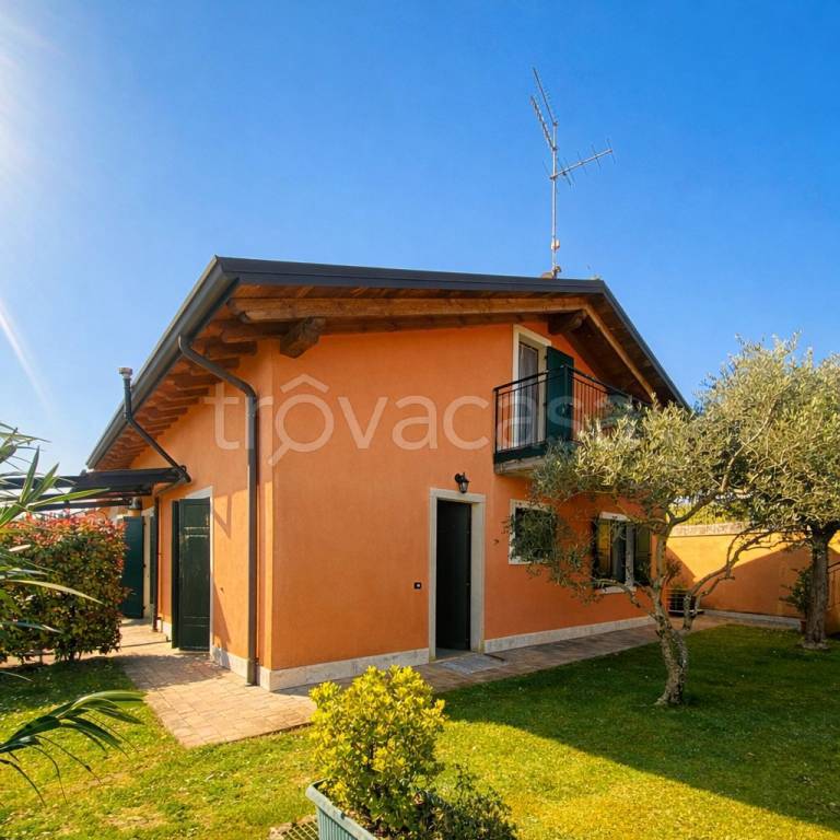 casa indipendente in vendita a San Pietro in Cariano