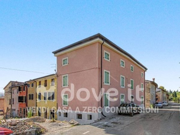 appartamento in vendita a San Pietro in Cariano in zona Castelrotto