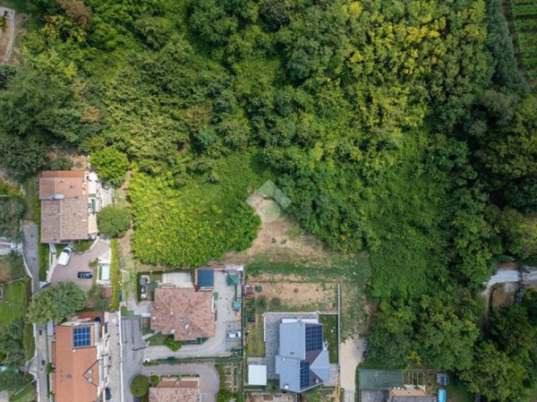 casa indipendente in vendita a San Pietro in Cariano in zona San Floriano