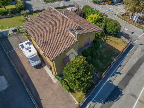 casa indipendente in vendita a San Pietro in Cariano in zona Pedemonte