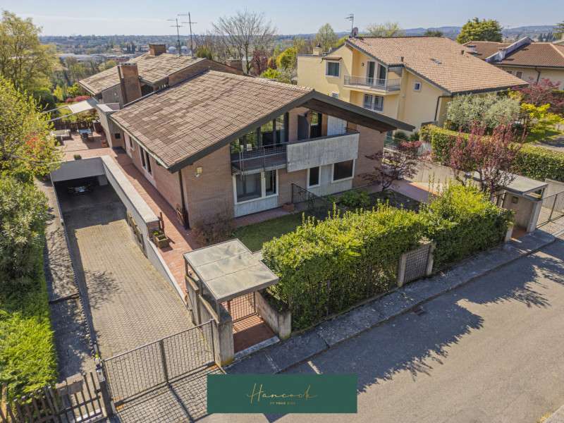 casa indipendente in vendita a San Pietro in Cariano in zona Corrubbio