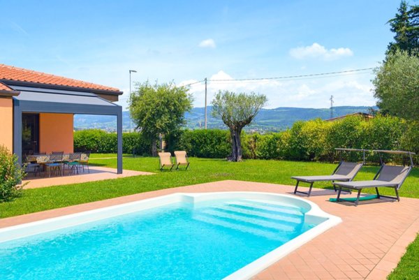 casa indipendente in vendita a San Pietro in Cariano in zona Corrubbio