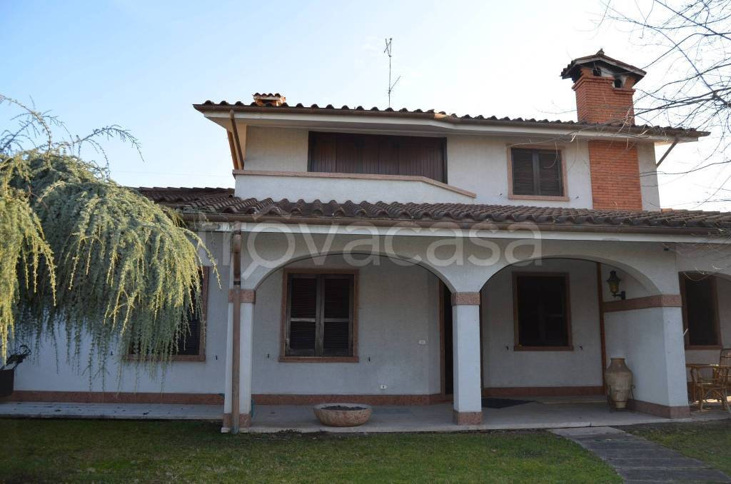 casa indipendente in vendita a Sant'Ambrogio di Valpolicella in zona Domegliara