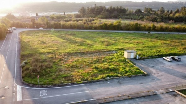 terreno agricolo in vendita a Sant'Ambrogio di Valpolicella in zona Domegliara