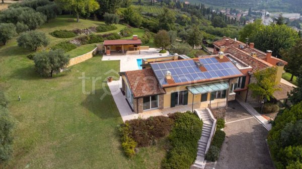 casa indipendente in vendita a Sant'Ambrogio di Valpolicella in zona San Giorgio